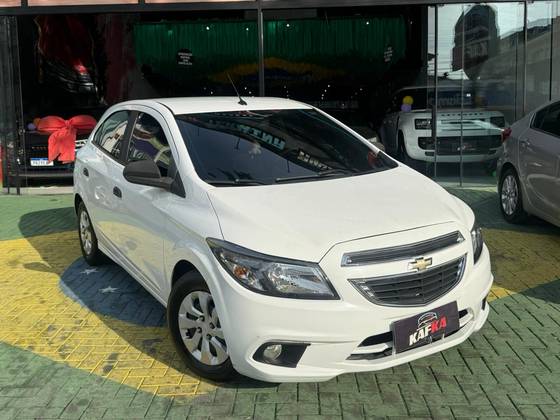 CHEVROLET ONIX 1.4 MPFI ADVANTAGE 8V FLEX 4P AUTOMÁTICO CHEVROLET ONIX 1.4 MPFI ADVANTAGE 8V FLEX 4P AUTOMÁTICO